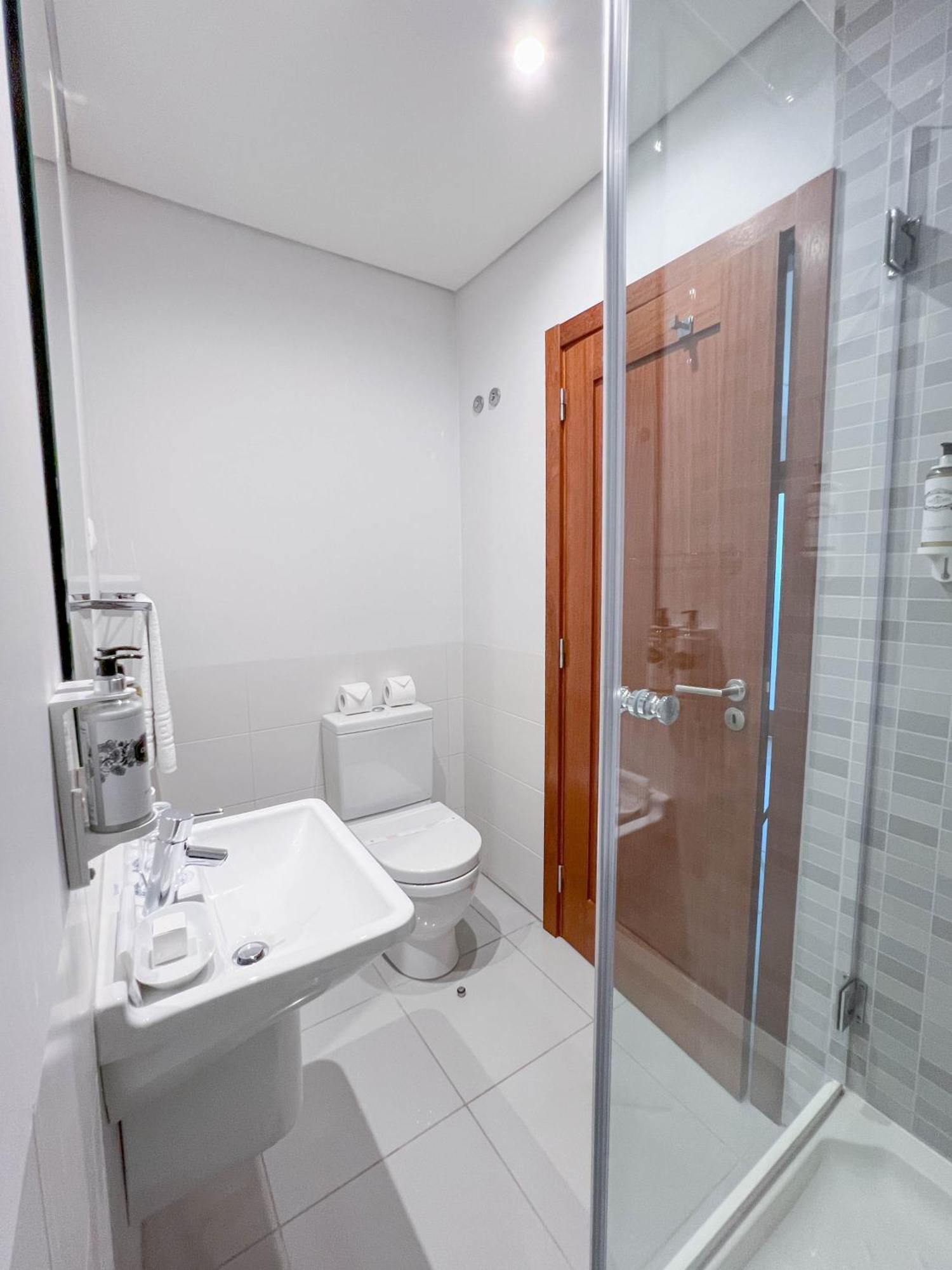 Villa Doris Suites Lagos Bagian luar foto