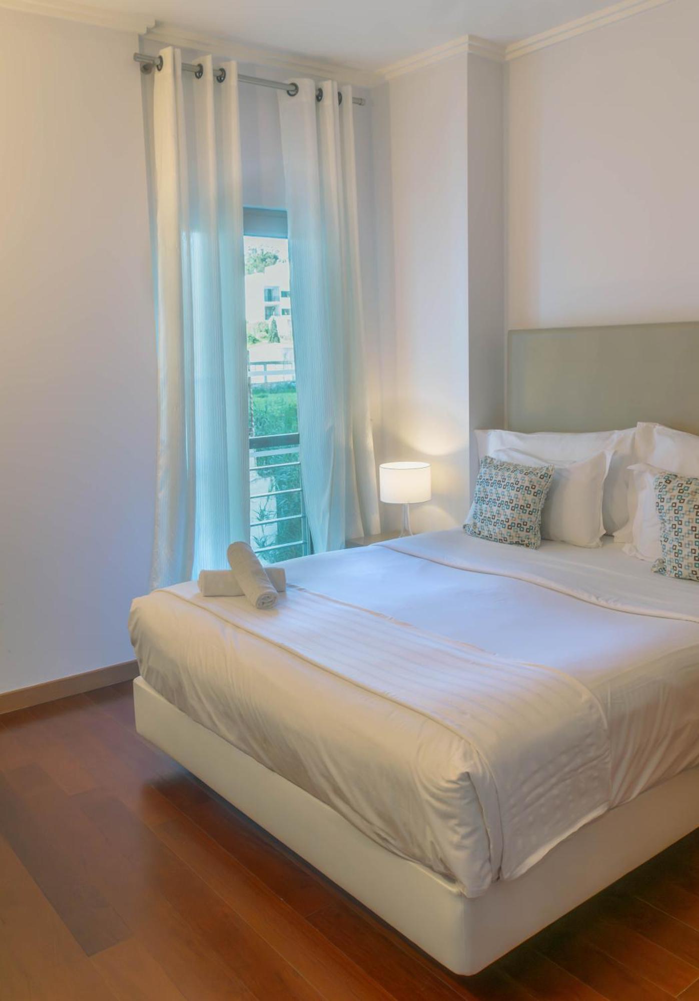 Villa Doris Suites Lagos Bagian luar foto