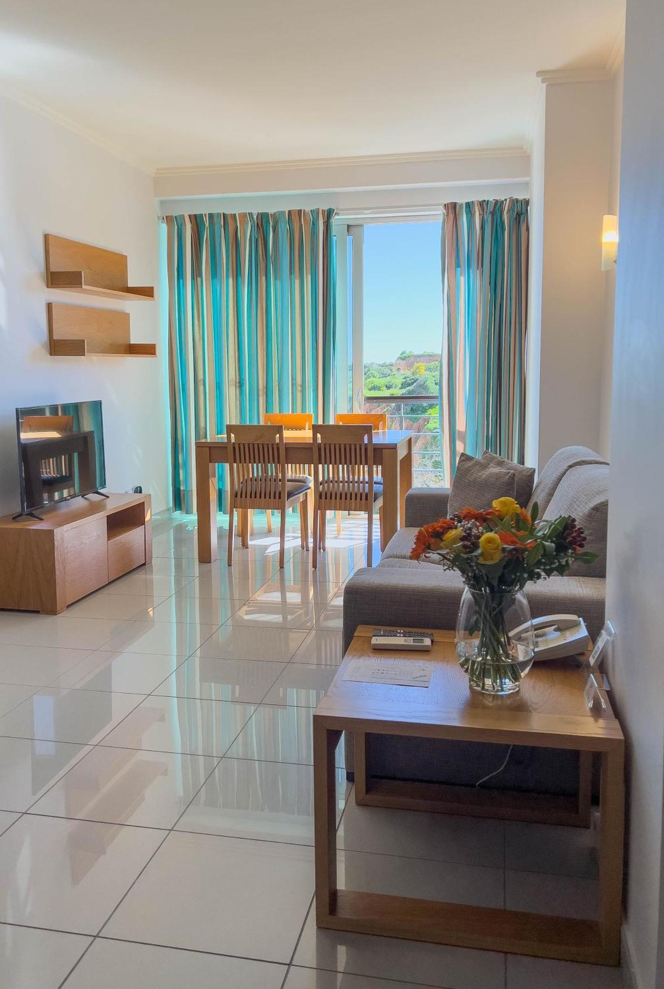 Villa Doris Suites Lagos Bagian luar foto